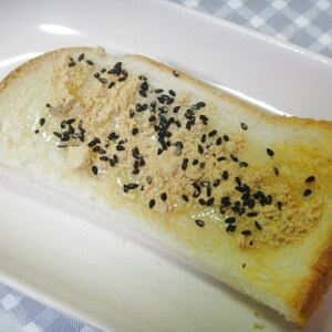 黒ごまきな粉バターのトースト